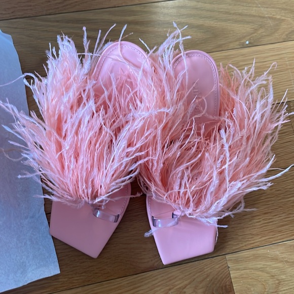 CULT GAIA Shannon feathered mules with stiletto heel is size 6/36 EU - Picture 3 of 10